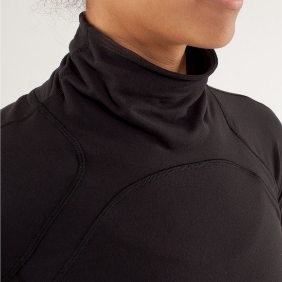 Lululemon Run Speedy Turtleneck Thumb holes Black Sz 6 Activewear Running Gym - Picture 6 of 15